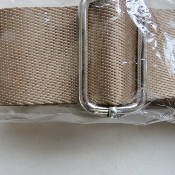 NWOT IHKWIP Camel Beige Replacement Adjustable Guitar Crossbody Strap MSRP $25 - Picture 6 of 12